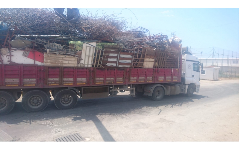 Manavgat hurda firmalarının öncüsü ŞAHİNLER HURDA, yarım asırdır sektöründe aktif olarak faaliyet göstermektedir. Manavgat hurda olarak bizleri arayabilirsi