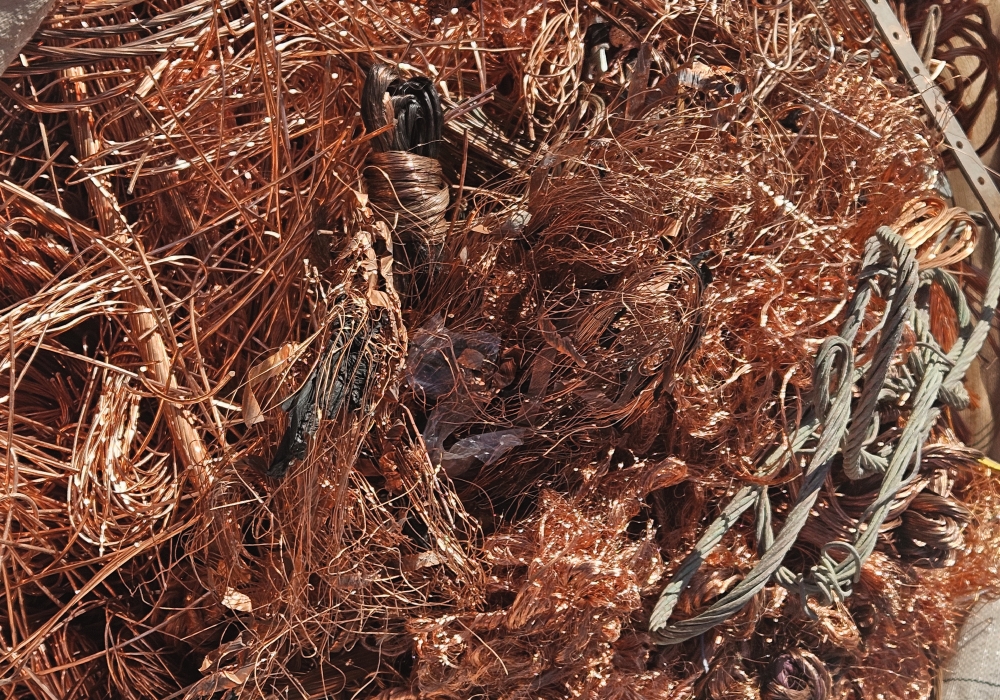 Şahinler Metal Hurdacılık olarak, Manavgat bölgesinde hurda bakır alımı ve satımı konusunda güvenilir bir hizmet sunuyoruz. Bakır, değerli ve geri dönüşümü